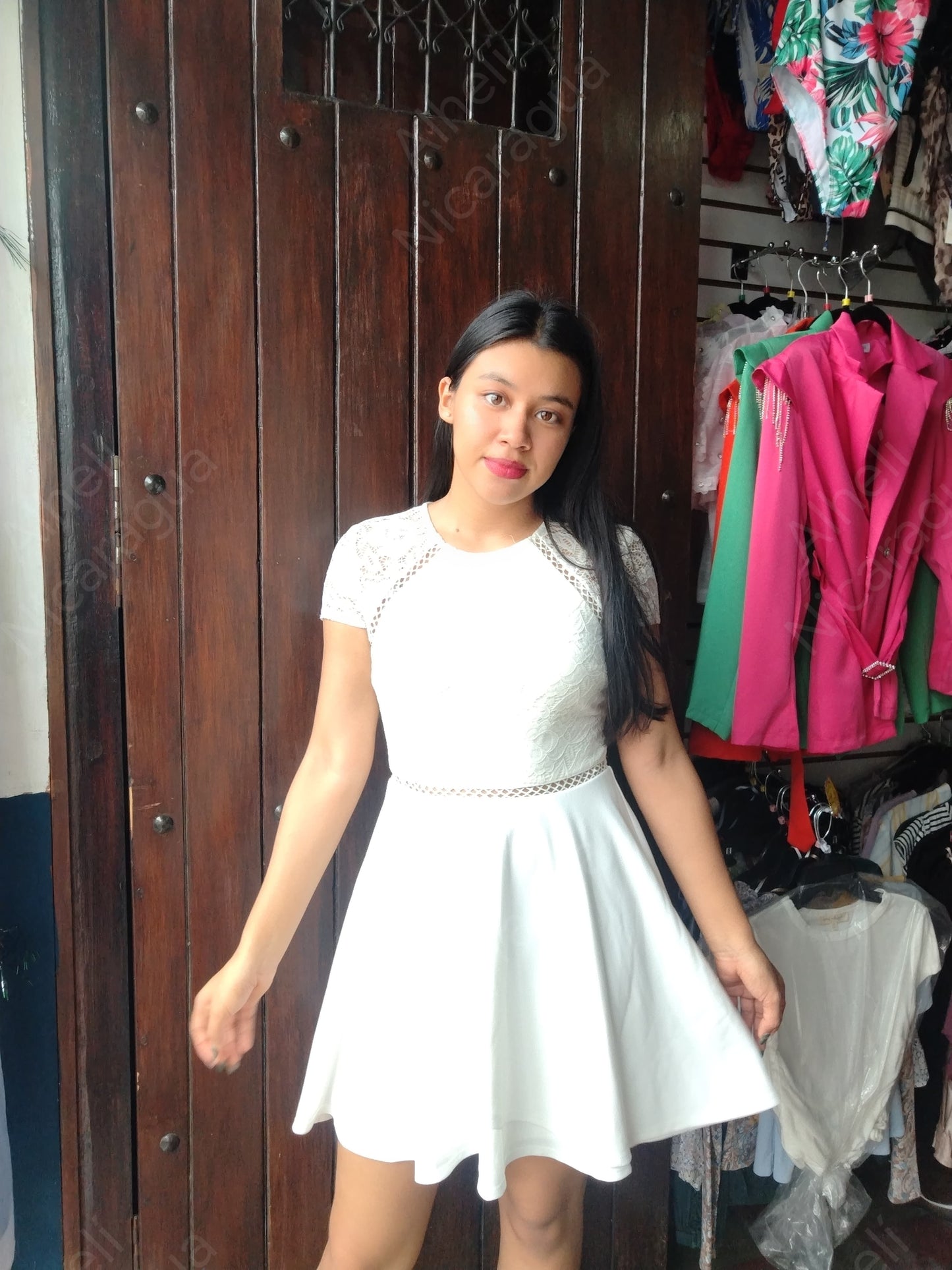 Vestido corto blanco