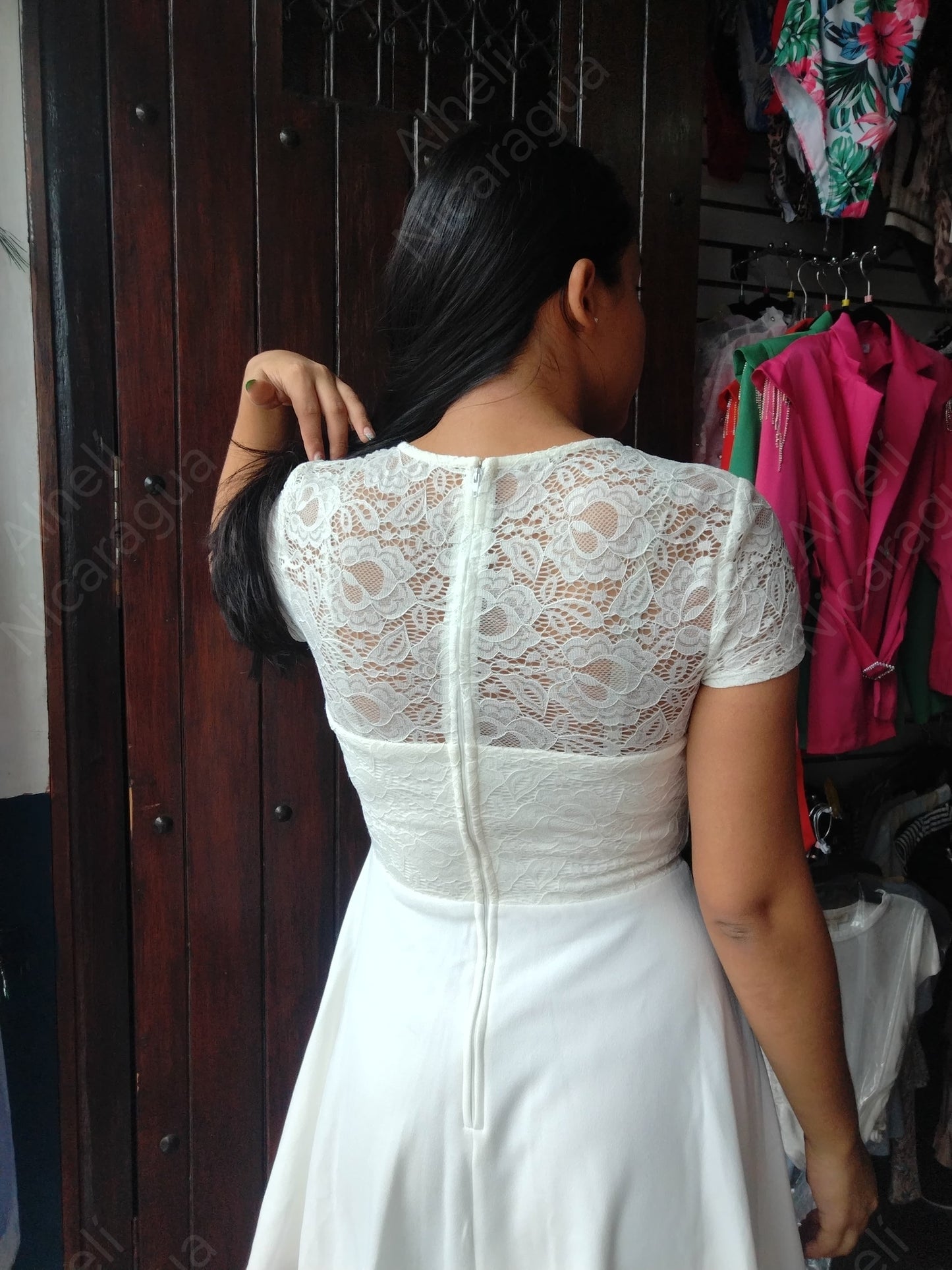 Vestido corto blanco