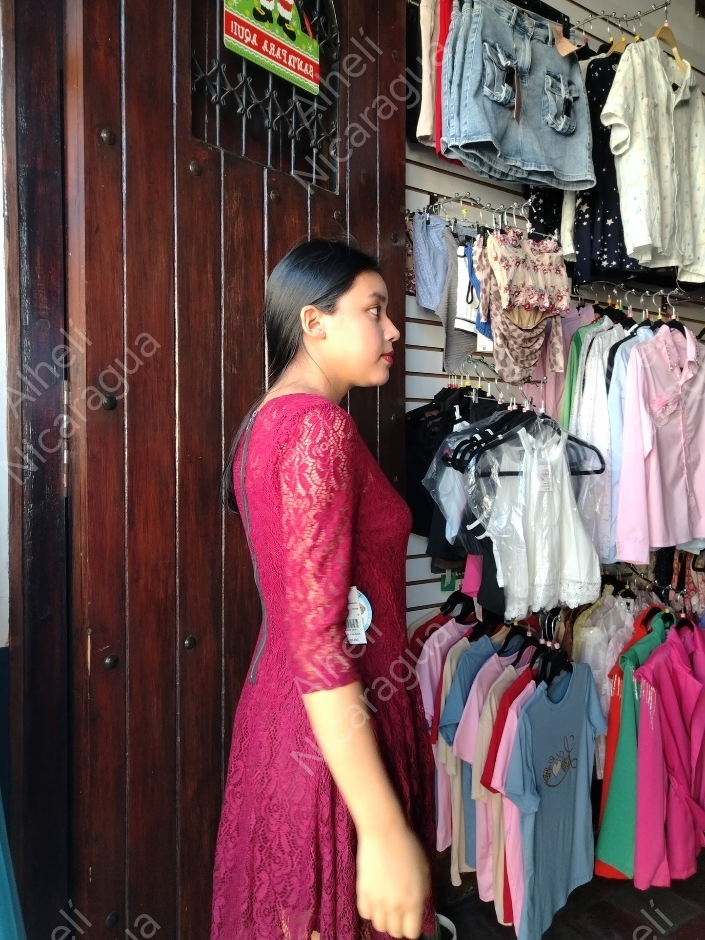 Vestido rojo calado