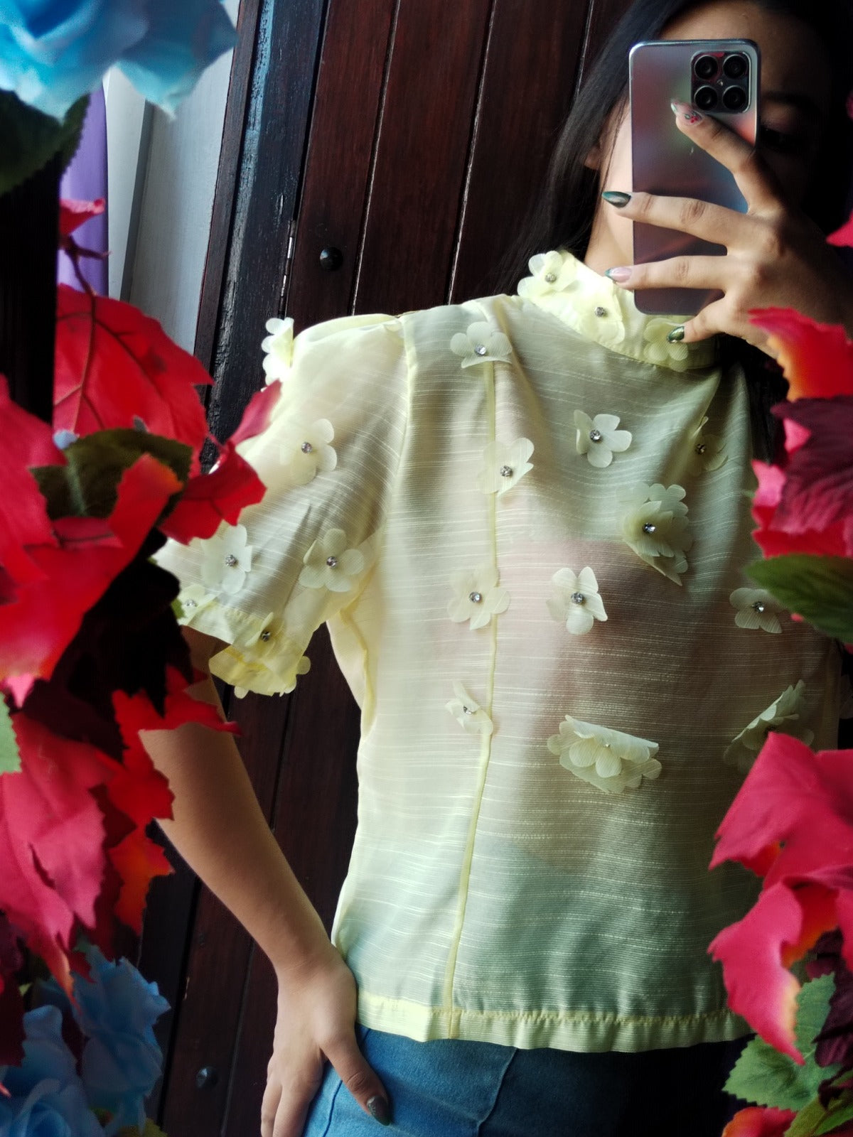 Blusa con flores