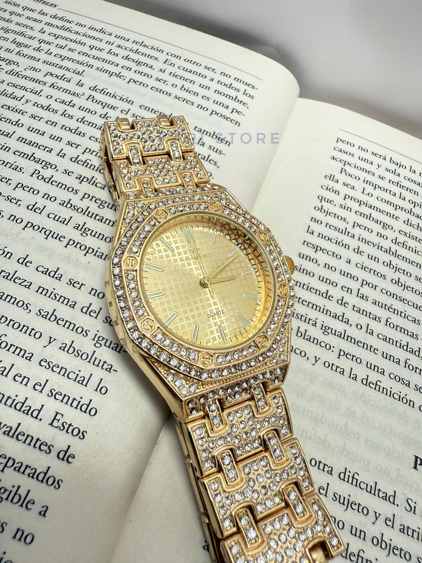 Reloj De  Lujo Con brillos Dorado