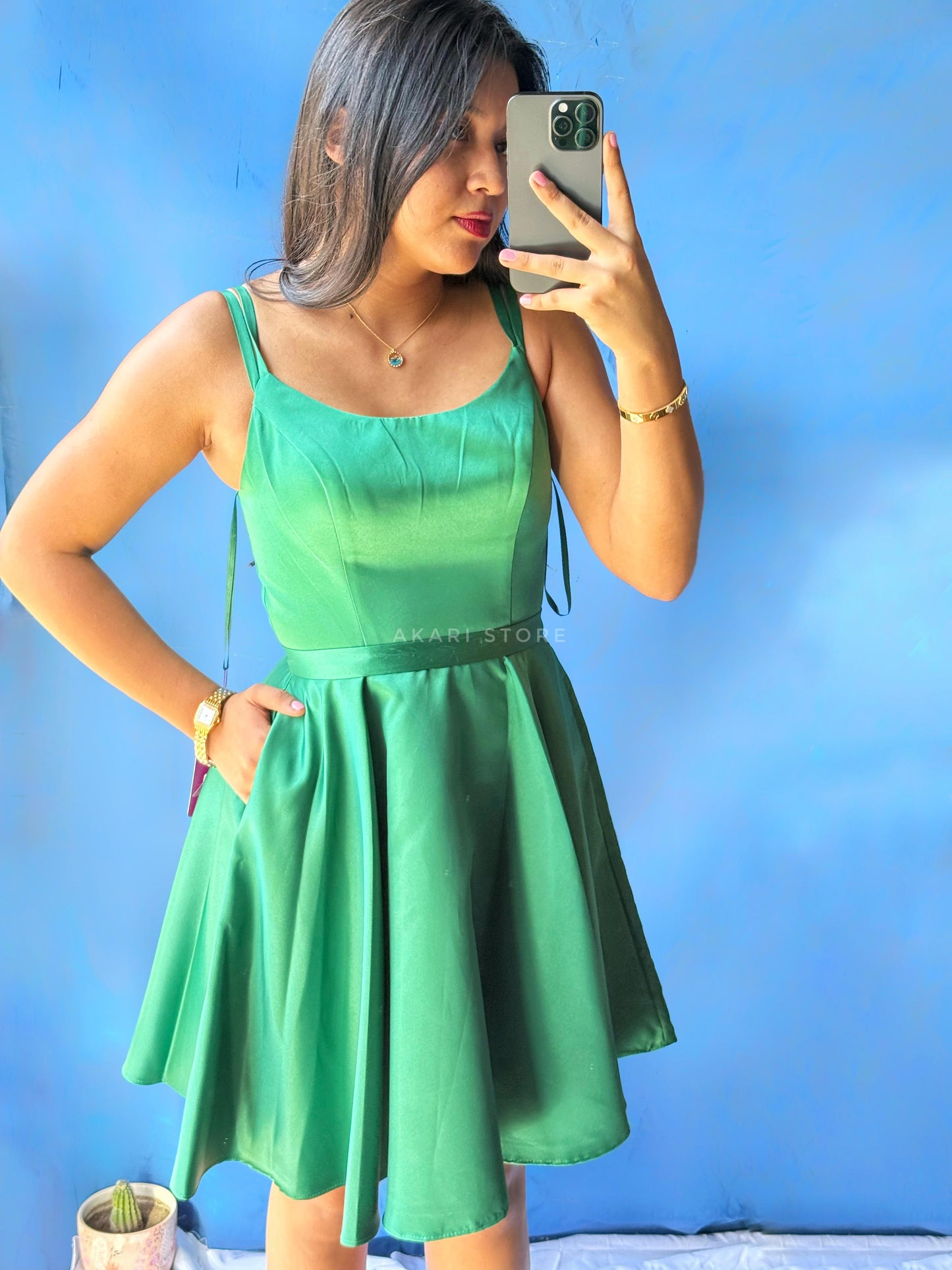 Vestido corto verde esmeralda Abby Paris