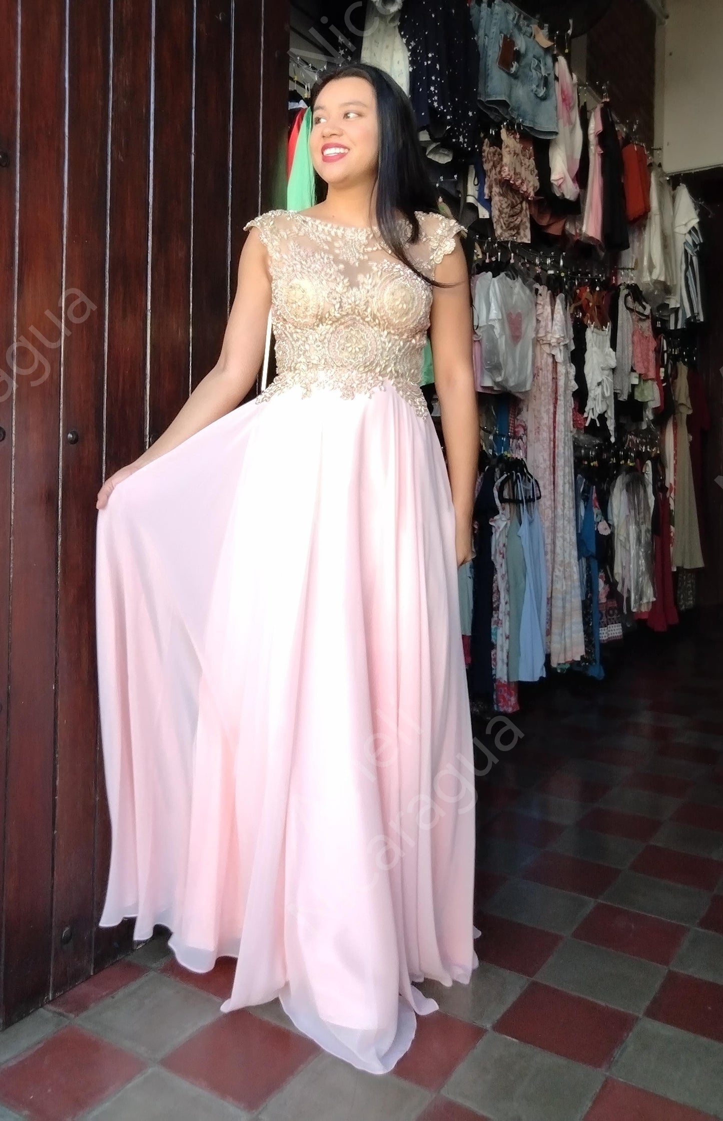 Vestido color Blush Rosa brillante Abby Paris