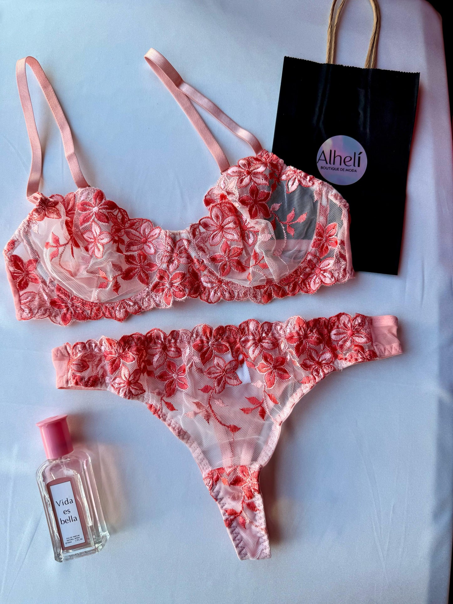 Lenceria rojo con bordado floral romantica 2 piezas