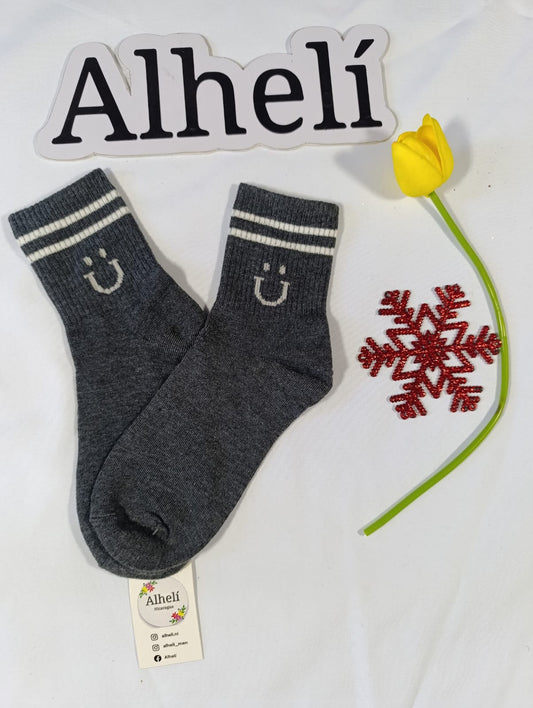 Calcetines de colores y carita