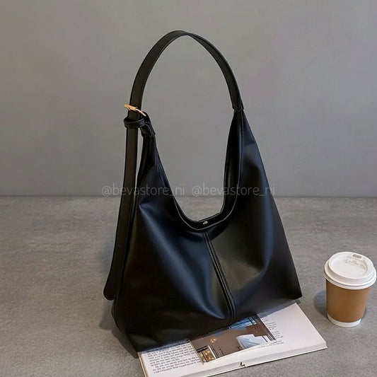 Bolso negro cruzado
