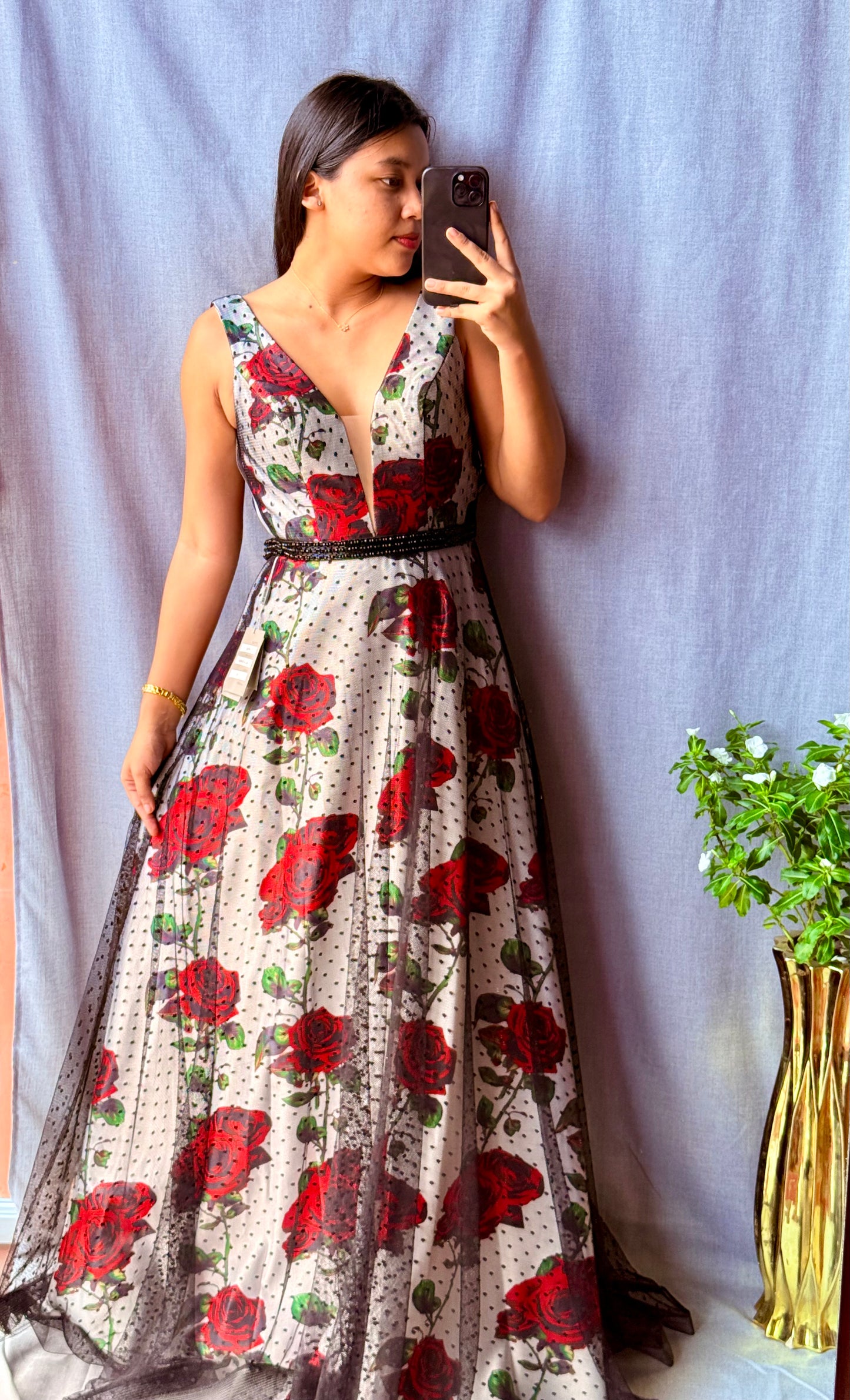 Vestido Negro y rojo floral Lucci Lu