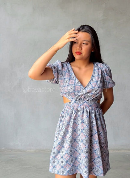Vestido corto celeste con estampado