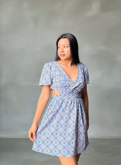 Vestido corto celeste con estampado