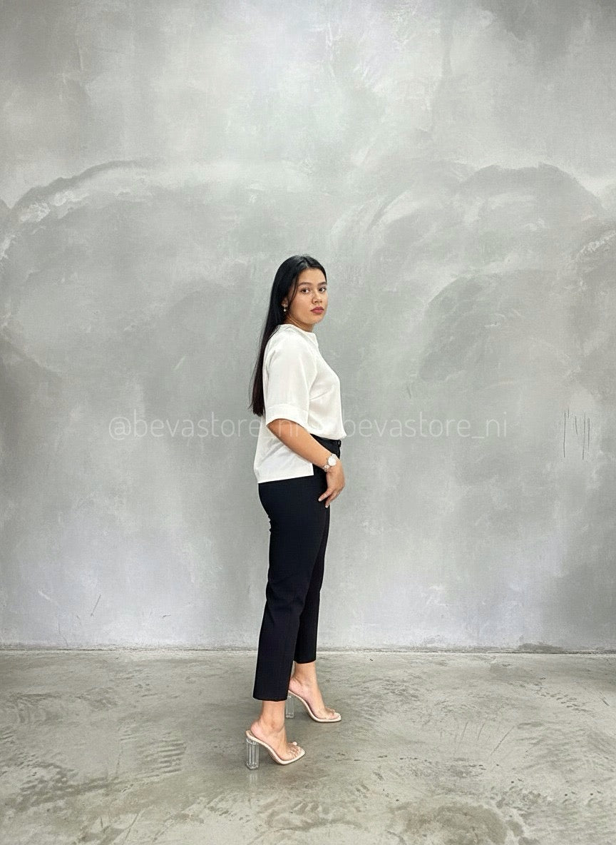 Blusa de satén con abertura lateral