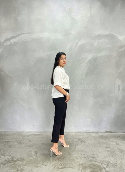 Blusa de satén con abertura lateral