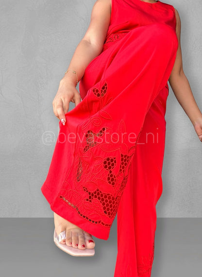 Conjunto bordado rojo