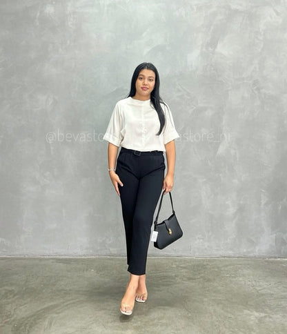 Blusa de satén con abertura lateral