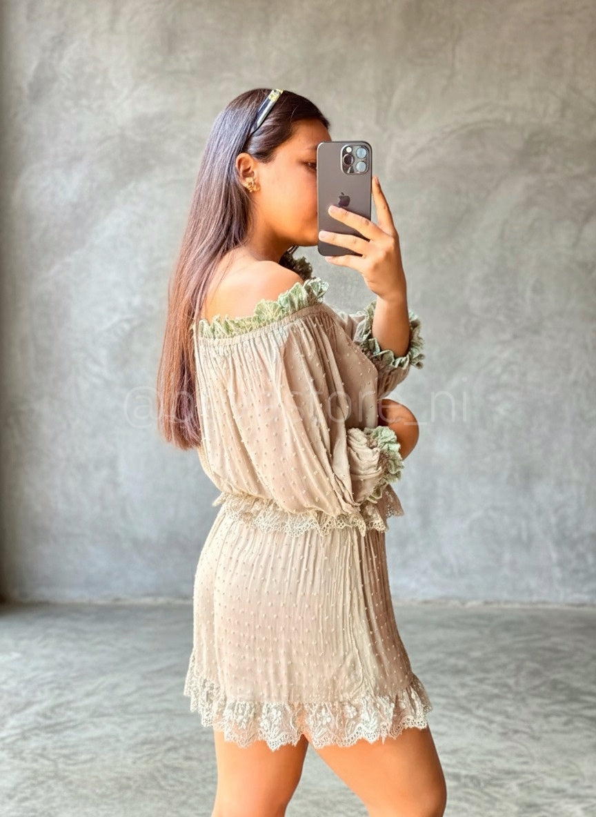Conjunto Rosado y verde sabio Camisa y Short