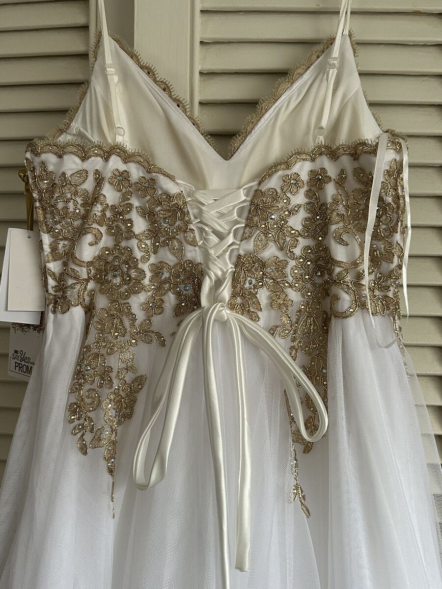 Vestido blanco con dorado LCH PROM
