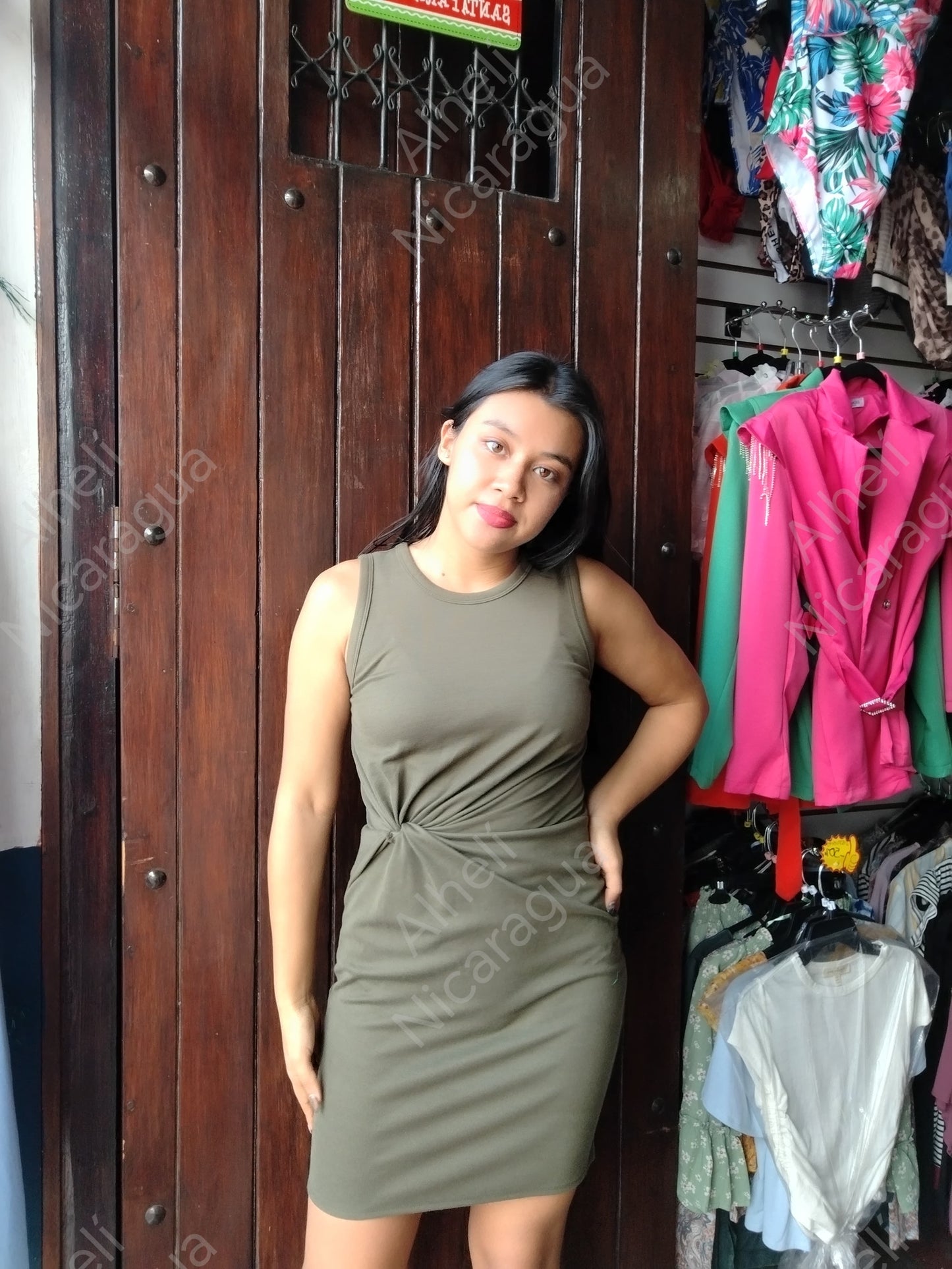 Vestido verde con recogido