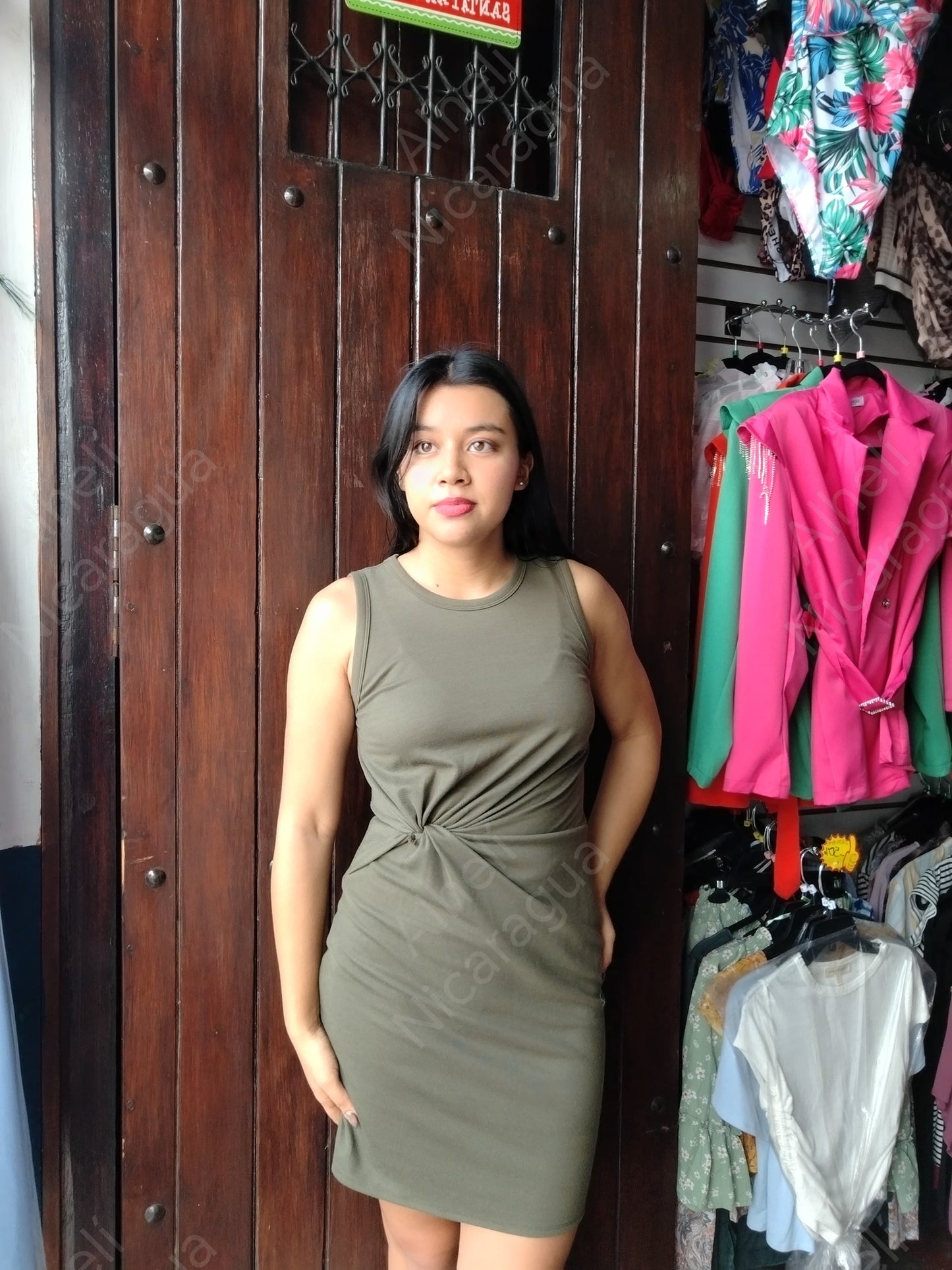 Vestido verde con recogido
