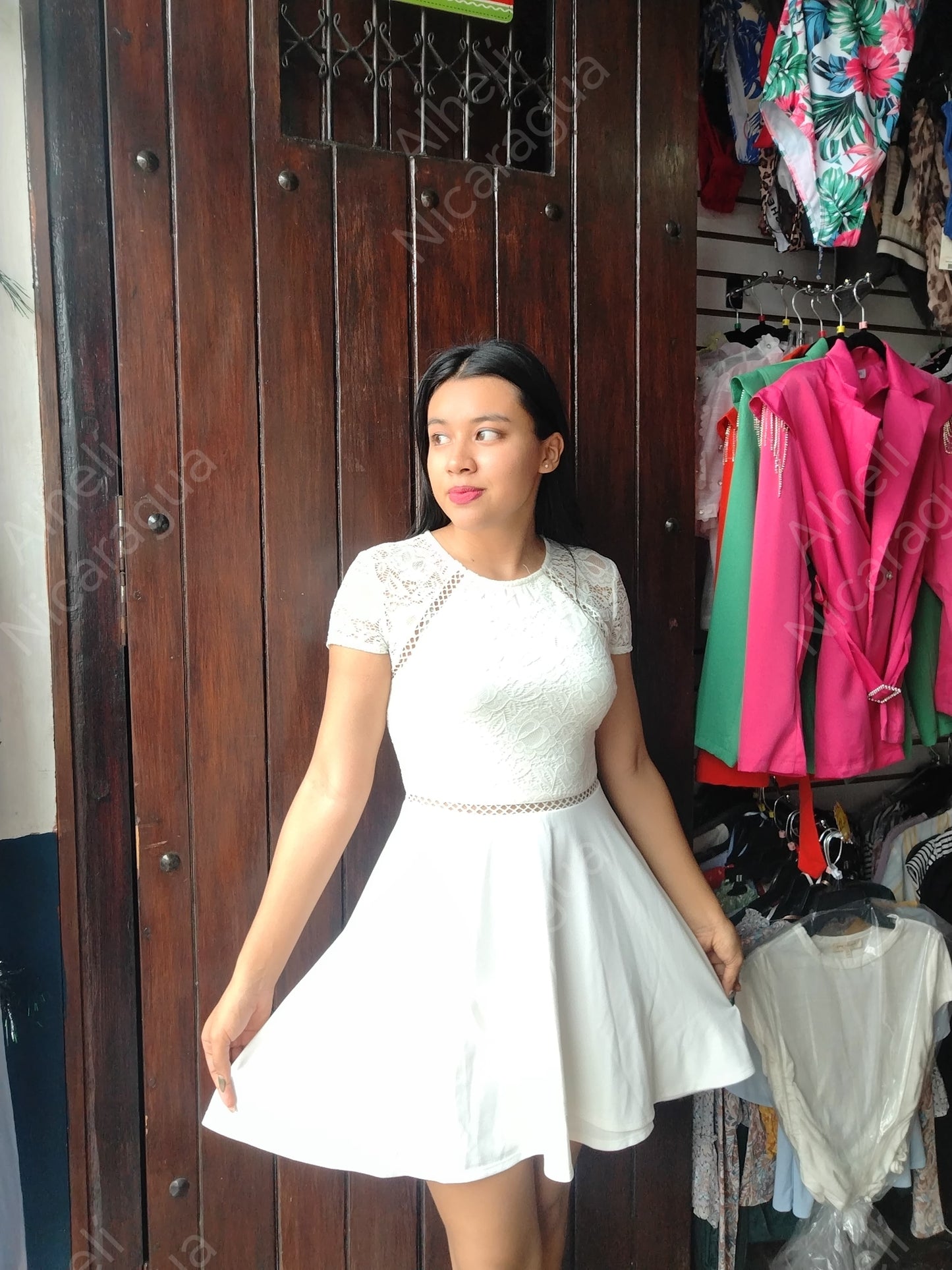 Vestido corto blanco