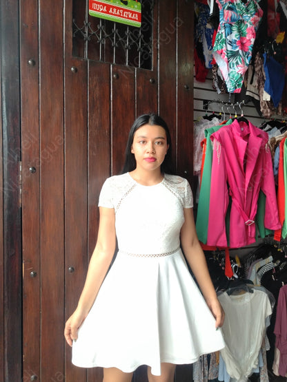 Vestido corto blanco