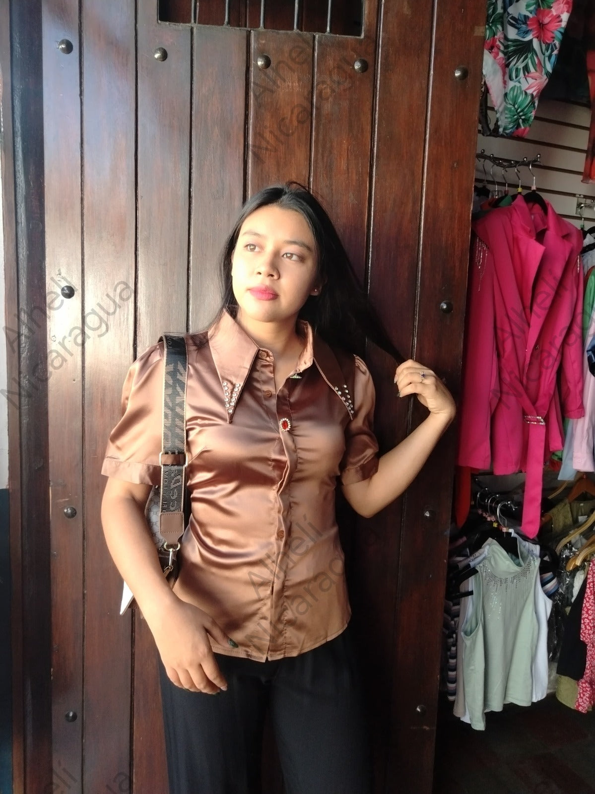 Camisa de vestir café
