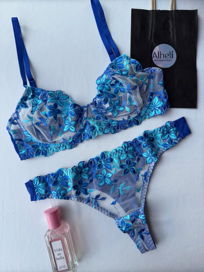 Lencería azul con bordado floral romántica 2 piezas