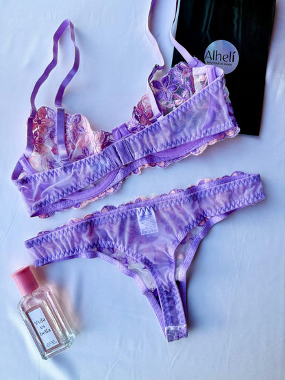 Lenceria morado con bordado floral romantica 2 piezas