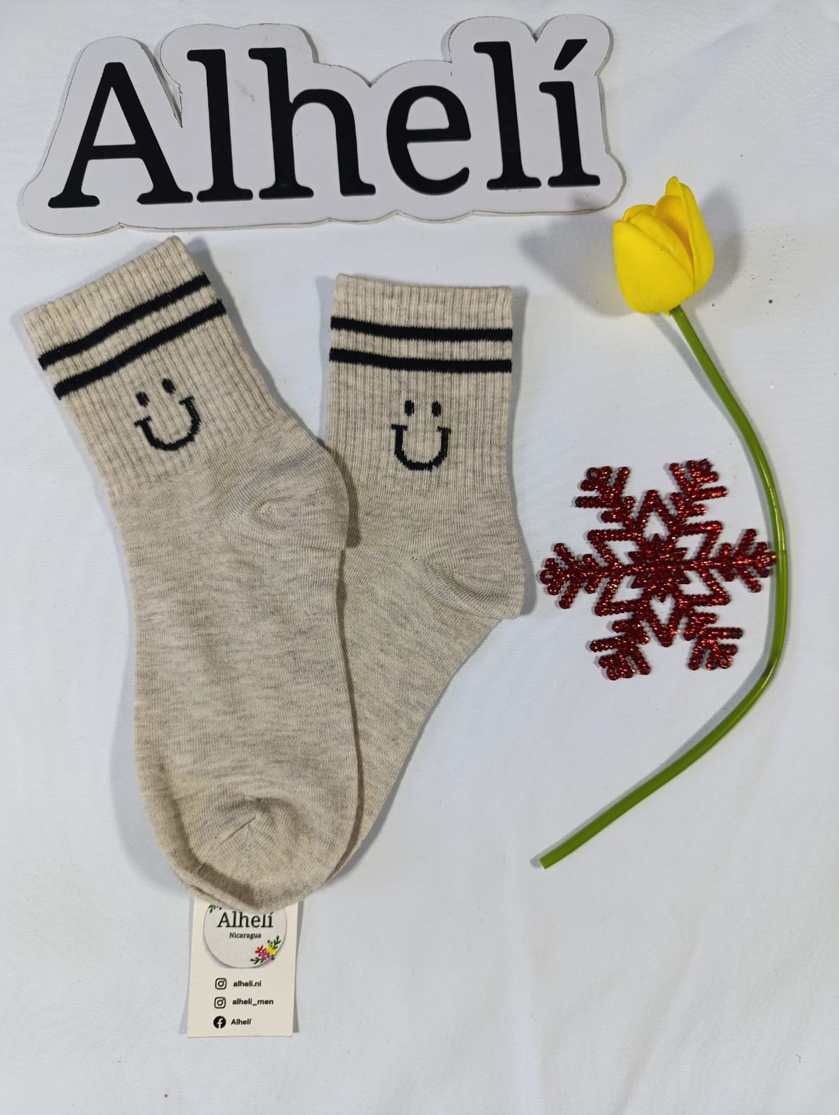 Calcetines de colores y carita