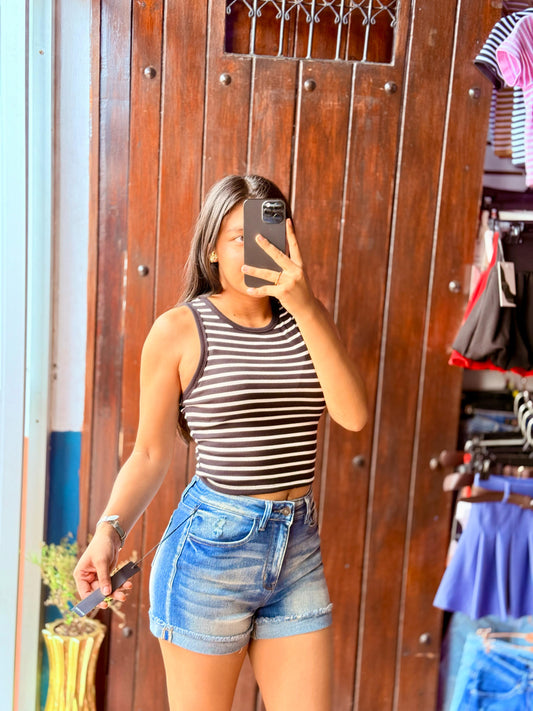 Short Jeans Con Dobladillo