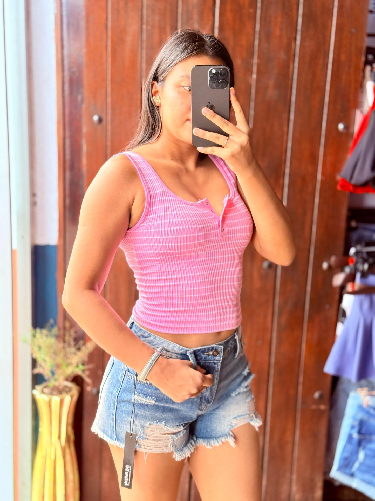 Short Jeans Azul Claro Cintura Media con Desgarre