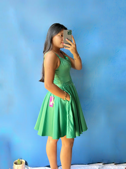 Vestido corto verde esmeralda Abby Paris