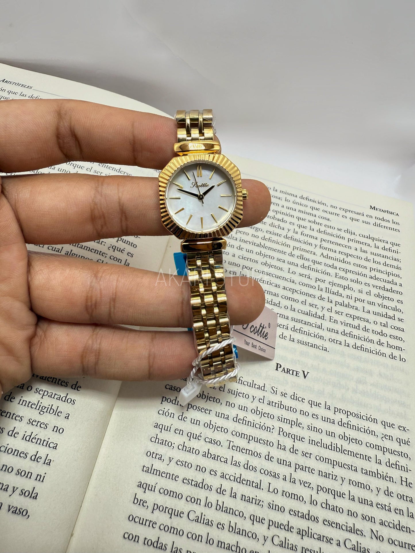 Reloj circular color plata