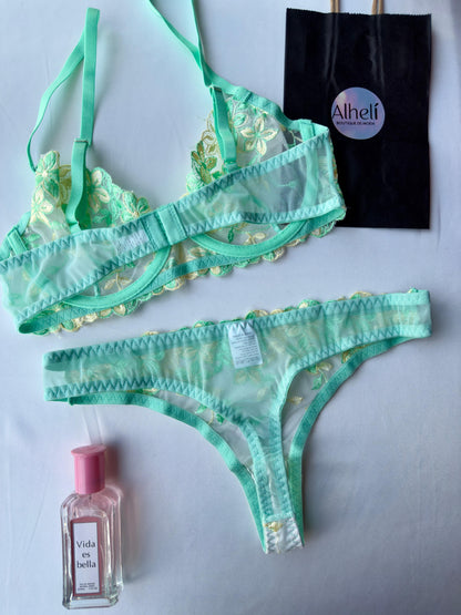 Lenceria verde con bordado floral romantica 2 piezas