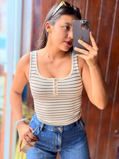 Crop tank top Rayas sin Mangas con ojal