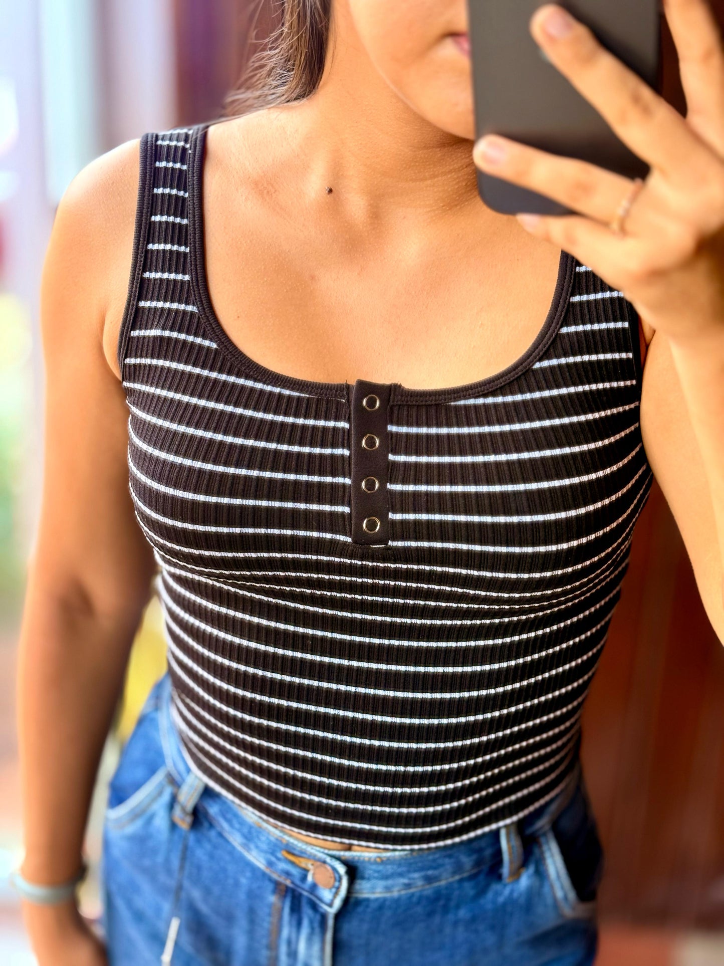 Crop tank top Rayas sin Mangas con ojal