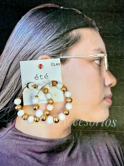 Aretes con cierre de cuentas y bolitas