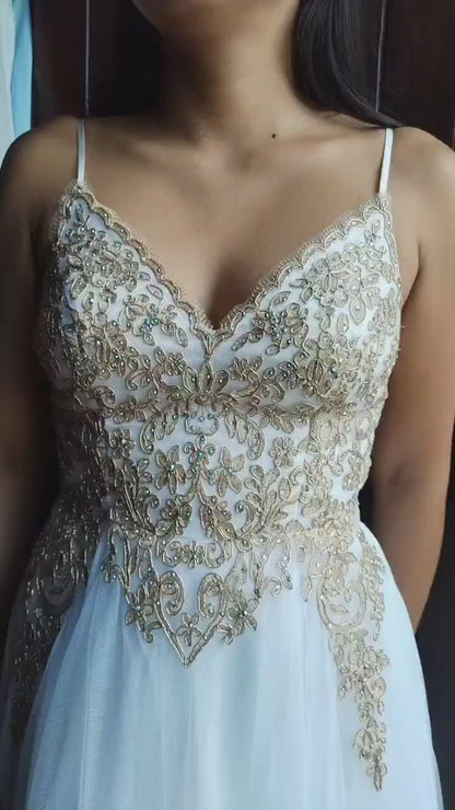 Vestido blanco con dorado LCH PROM
